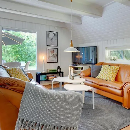 Elina - 500m From The Sea In Ne Jutland By Interhome